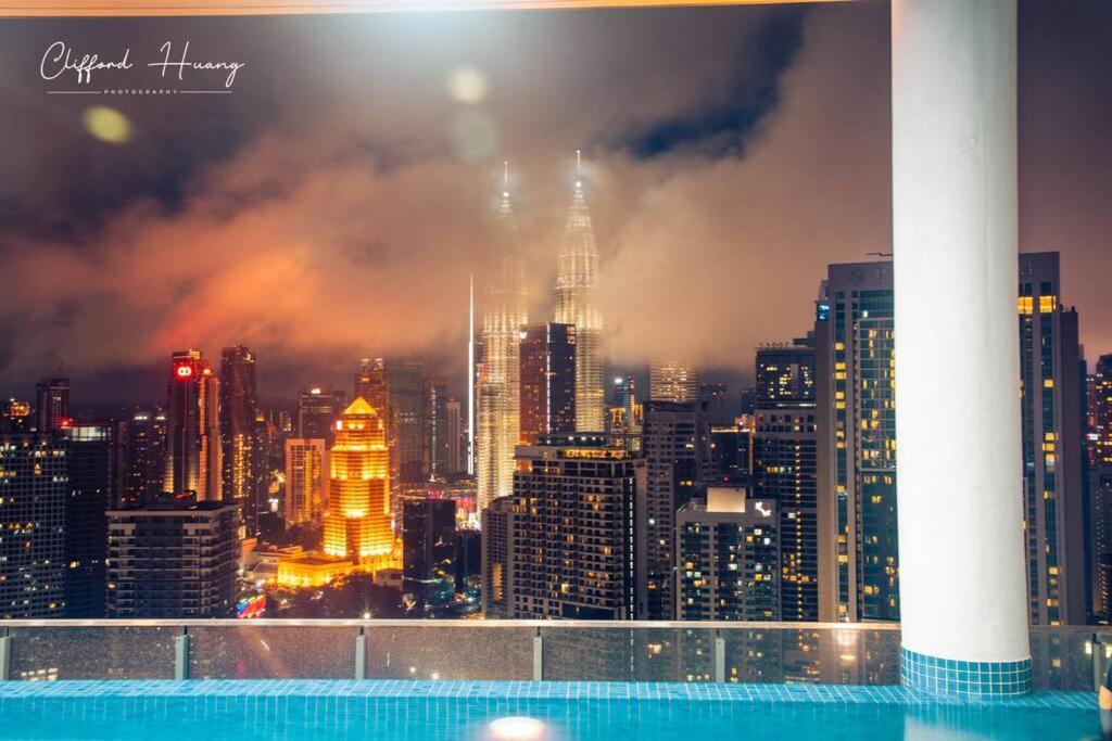 The Colony By Infinitum Best Pool View Klcc Trx Merdeka 118 Kl Tower Kuala Lumpur Exterior photo